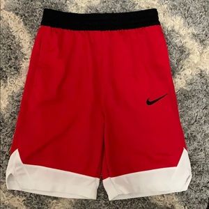 Boys Nike Dry Fit basketball Shorts Size Large.